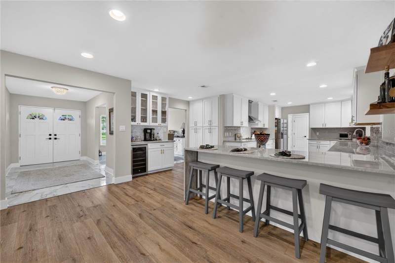5 bedroom Single Family Residence at 165 Lake Destiny Trail, Spring Lake Hills Sec 3, Altamonte Springs — photo 5