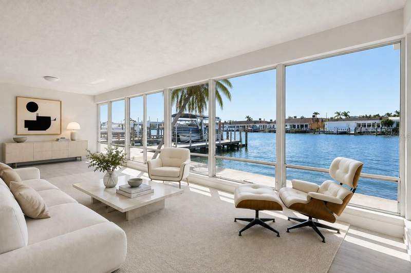 2 bedroom Villa at 594 Boca Ciega Point Boulevard, Boca Ciega Point East, St Petersburg — photo 2