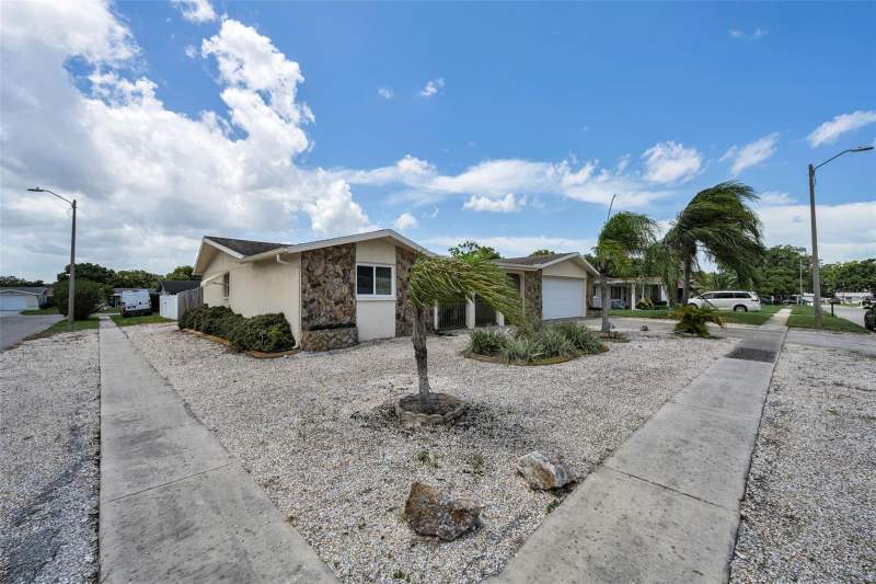 3 bedroom Single Family Residence at 5834 Embay Avenue, Holiday Garden Estates, New Port Richey — photo 5