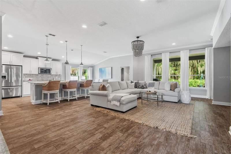 5 bedroom Single Family Residence at 43 Auberry Drive, Hidden Lakes Ph 1 Sec 3, Palm Coast — photo 5