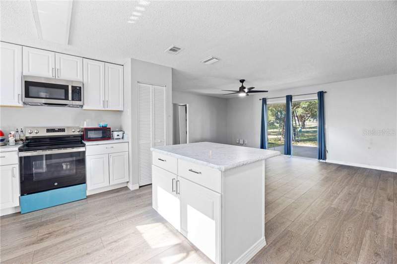 2 bedroom Single Family Residence at 2 Oak Court Pass, Ocala, Ocala — photo 4