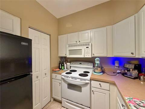 9177-203 SW 52nd Road #203, Gainesville FL - photo 7 of 29
