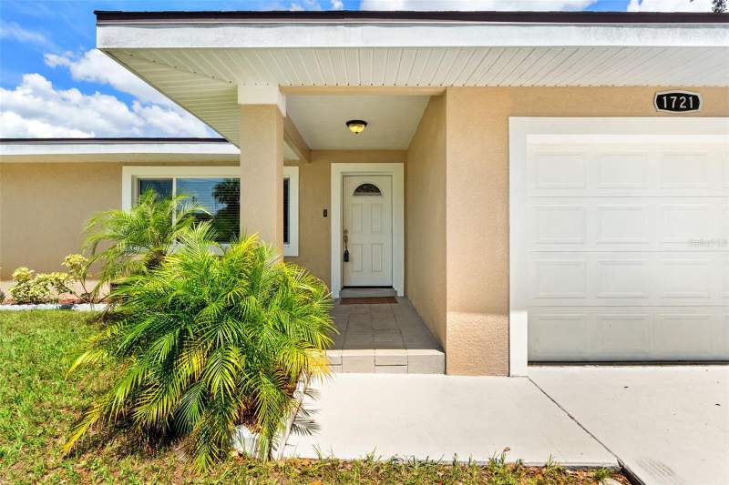 5 bedroom Single Family Residence at 1721 S Jefferson Avenue, Ponce Deleon Estates, Clearwater — photo 2