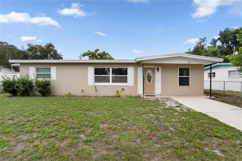 909 URSULA STREET home for sale in Peach Lake Manor