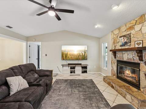 1222 Huntington Avenue, Spring Hill FL - photo 9 of 52