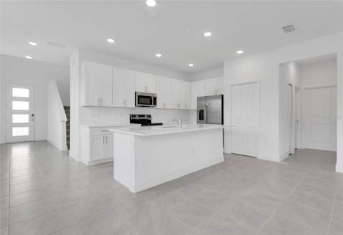 292 Elena Lavin Circle, Orlando FL - photo 6 of 12