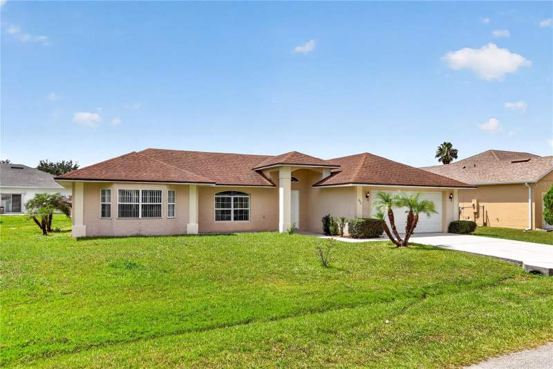 3 bedroom Single Family Residence at 308 Clermont Drive, Poinciana Village 5 Nbhd 1, Kissimmee — photo 2