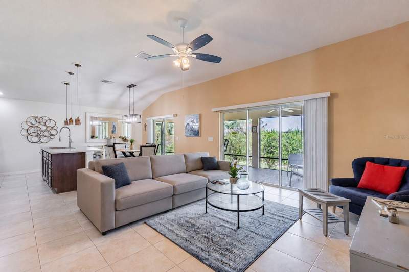 3 bedroom Single Family Residence at 5458 Bacon Terrace, The Villages, The Villages — photo 2