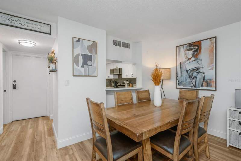 1 bedroom Condominium at 2614 Cove Cay Drive #102, Cove Cay 26-14 Village I, Clearwater — photo 5