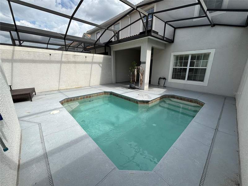 4 bedroom Townhouse at 1591 Moon Valley Drive, Stoneybrook South Ph I-1 & J-1, Davenport — photo 2