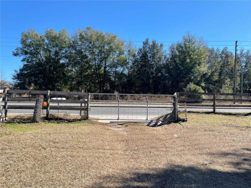 2 bedroom Manufactured Home at 4456 NW 44th Avenue, Unincorporated, Ocala — photo 3