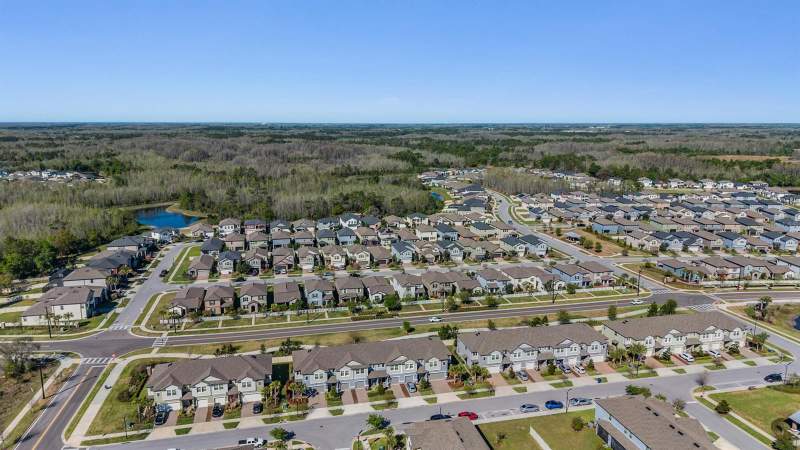 3 bedroom Townhouse at 9661 Ashworth Place, Connerton Village Two Prcl 219, Land O Lakes — photo 2