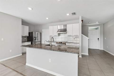 16734 Trite Bend Street, Wimauma FL - photo 12 of 71
