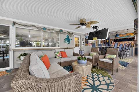 6510 Solitaire Palm Way, Apollo Beach FL - photo 7 of 93