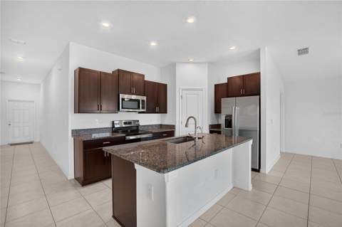 5487 Blue Azure Drive, Wimauma FL - photo 11 of 60