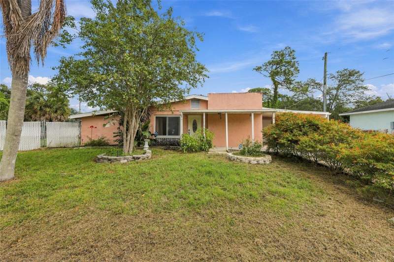 3 bedroom Single Family Residence at 1215 56th Avenue Drive, Polly Acres, Bradenton — photo 2