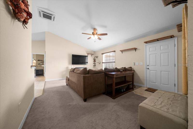 3 bedroom Single Family Residence at 391 Marion Oaks Pass, Marion Oaks #9, Ocala — photo 2