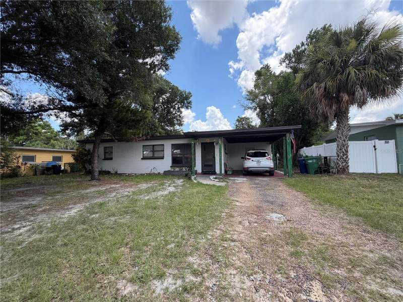 3 bedroom Single Family Residence at 10111 N Ola Avenue, Linebaugh Estates, Tampa — photo 2