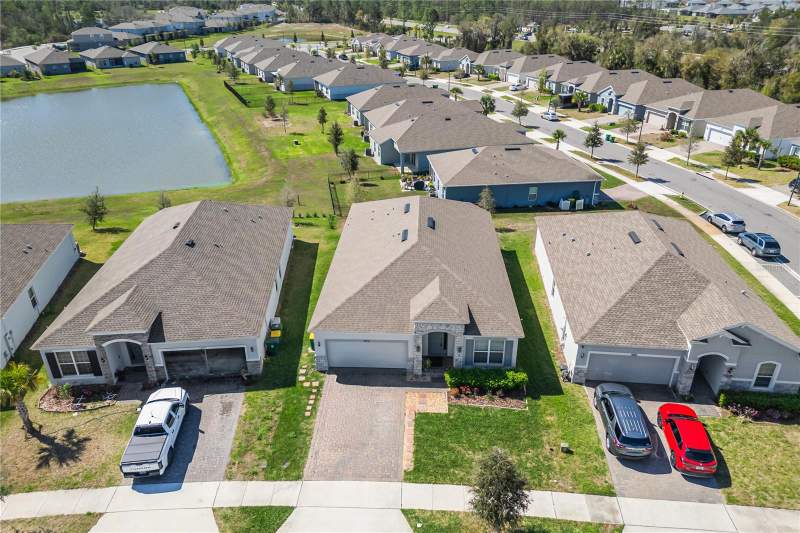 4 bedroom Single Family Residence at 1073 Chelan Falls Drive, Lakewood Park Ph 1, Deland — photo 4