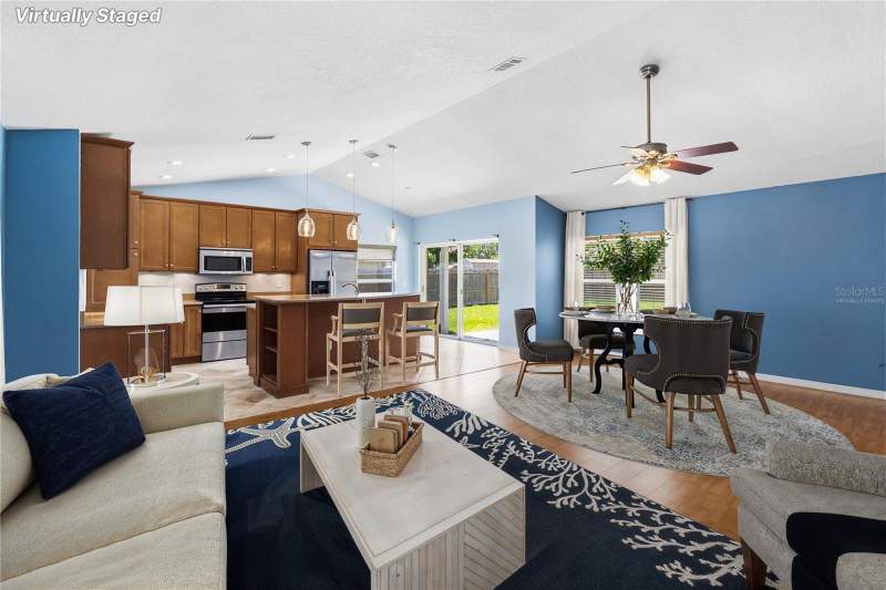 3 bedroom Single Family Residence at 20446 Macon Parkway, Rocket City, Orlando — photo 3