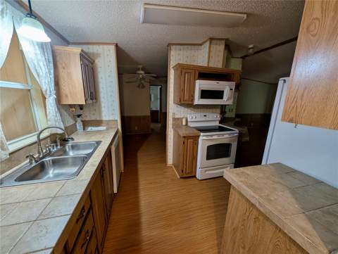 12180 NE 238th Terrace, Salt Springs FL - photo 9 of 29