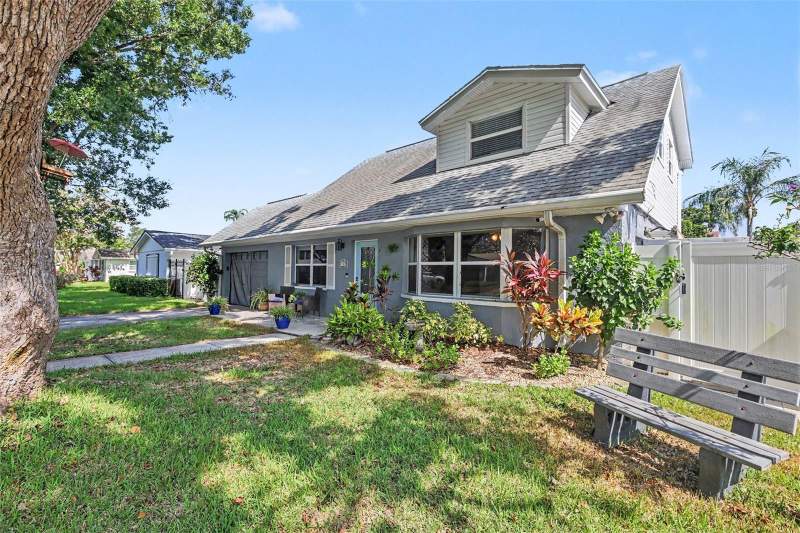4 bedroom Single Family Residence at 12321 82nd Ave, Boca Ciega Ridge 4th Add, Seminole — photo 2