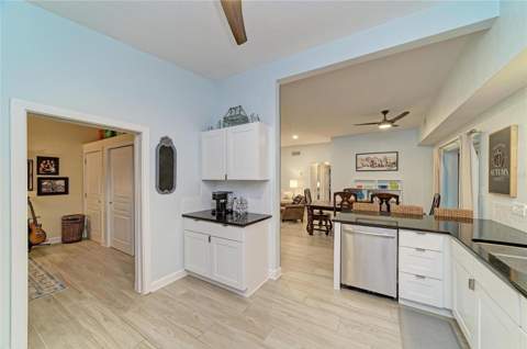 126 Holly Avenue, Sarasota FL - photo 17 of 39