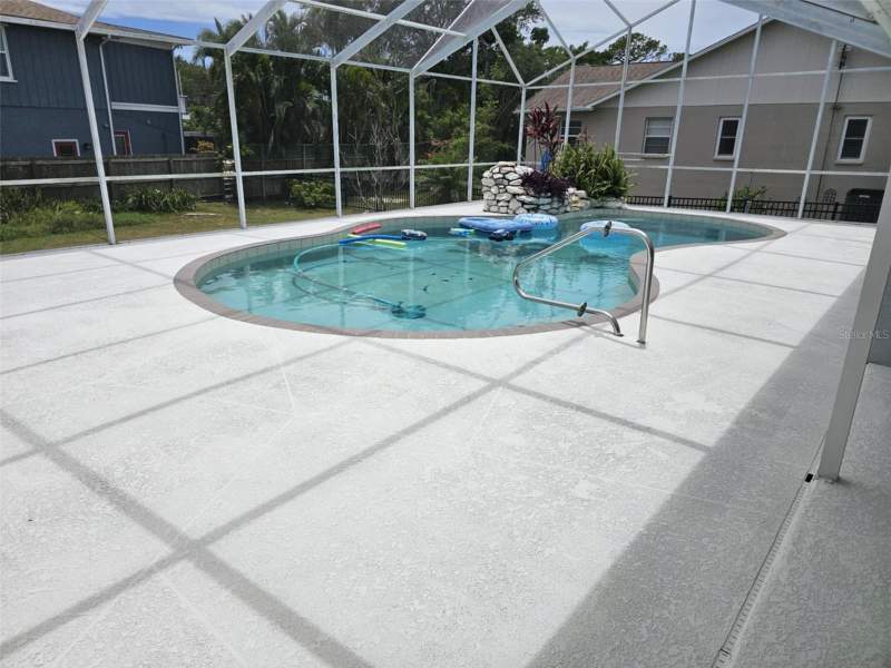 4 bedroom Single Family Residence at 2210 Bayou Drive, Baileys Bluff Estates, Holiday — photo 5