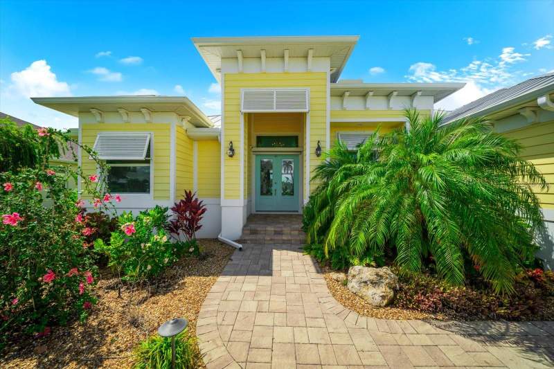 4 bedroom Single Family Residence at 15388 Alsask Circle, Port Charlotte Sec 093, Port Charlotte — photo 4