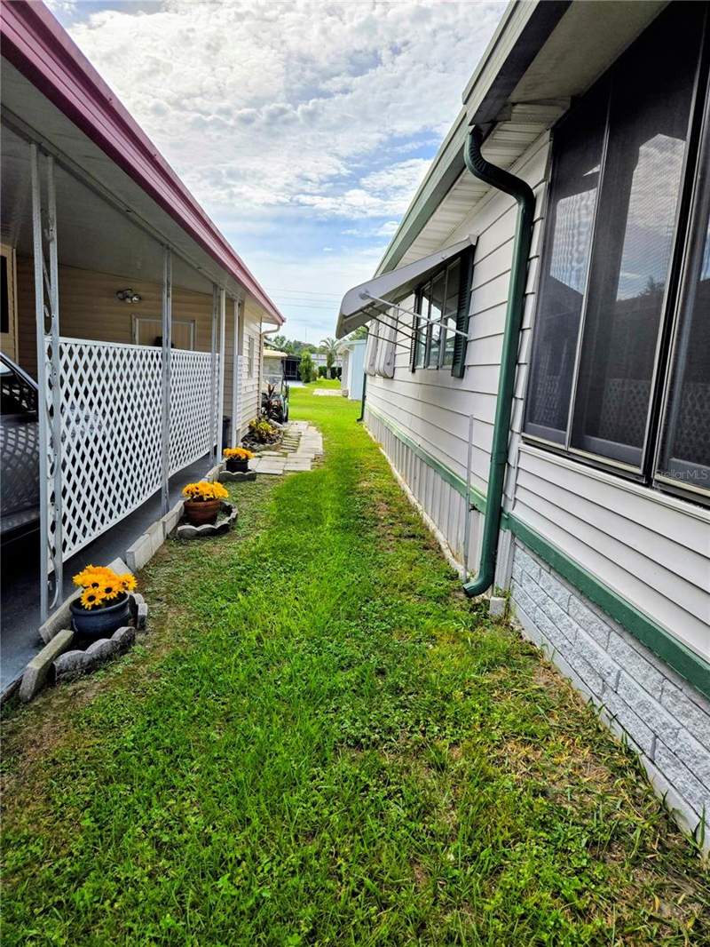 2 bedroom Manufactured Home at 6245 Quality Lane, Country Aire Village, Zephyrhills — photo 4