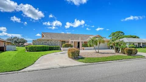 3708 Torrey Pines Way, Sarasota FL - photo 11 of 73