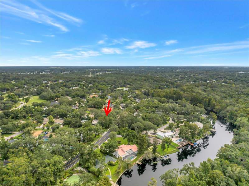 5 bedroom Single Family Residence at 1116 N Riverhills Drive, Temple Terrace Estates Rep, Temple Terrace — photo 4
