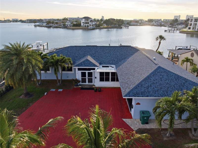 1818 DOLPHIN BOULEVARD home for sale in Pasadena Golf Club Estates