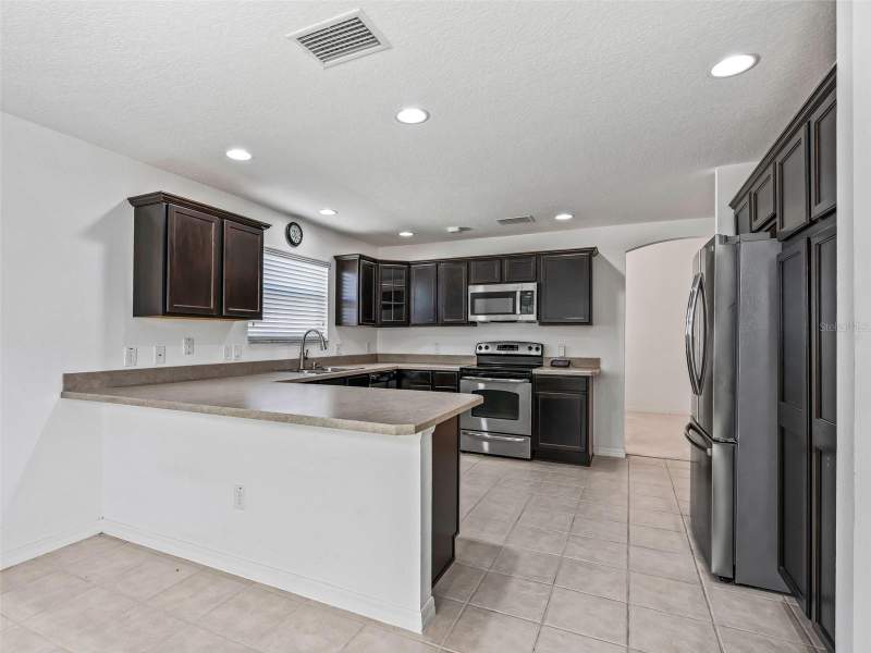 3 bedroom Single Family Residence at 764 Baisley Trail, Villages Of Sumter, The Villages — photo 5