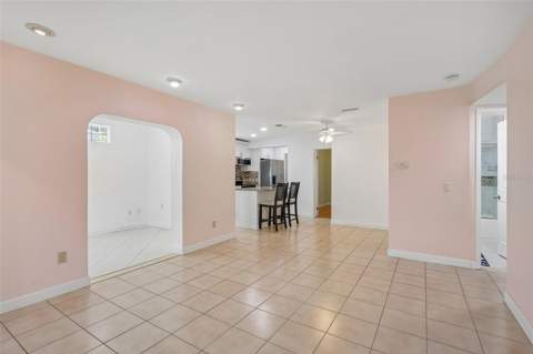 9680 Park Lake Drive, Pinellas Park FL - photo 11 of 31