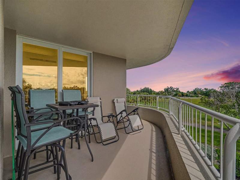 2 bedroom Condominium at 775 Longboat Club Road #304, Beaches Of Longboat Key Ph-1, Longboat Key — photo 3