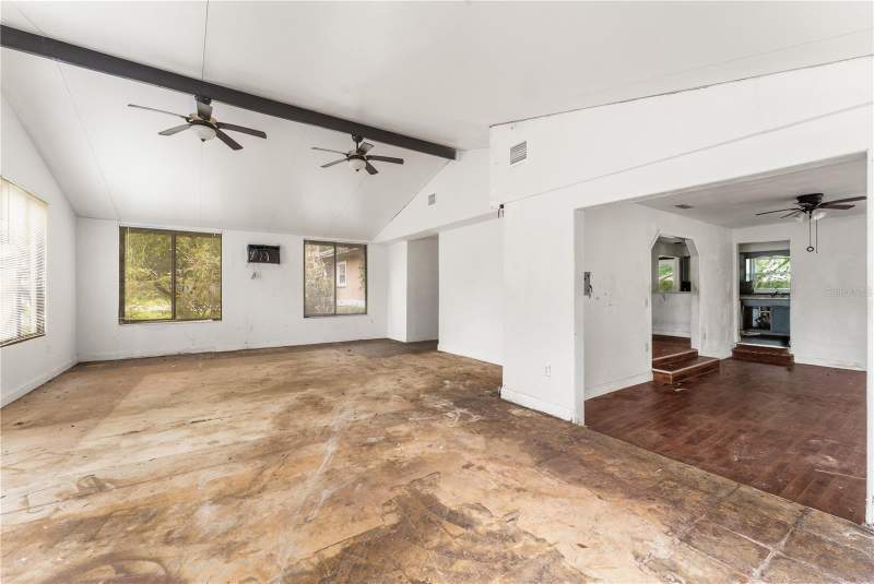4 bedroom Single Family Residence at 717 NW 253rd Street, Newberry Chapman & Whites Add, Newberry — photo 4