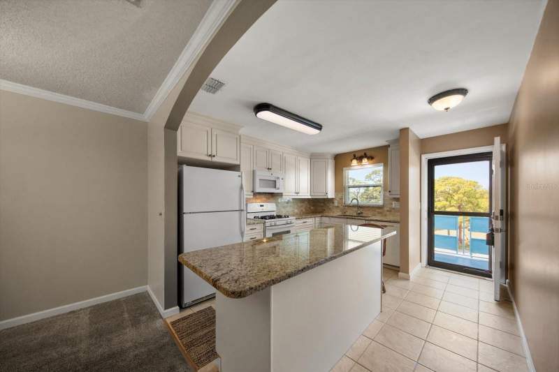 2 bedroom Condominium at 5970 80th Street #411, Terrace Park Of Five Towns, St Petersburg — photo 3