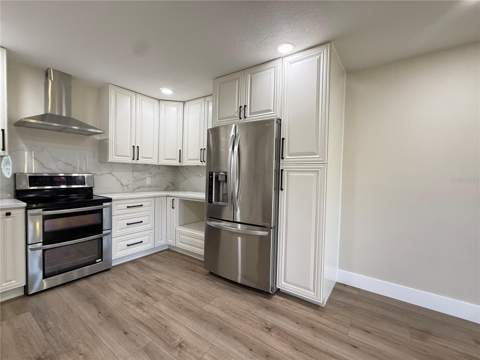 10501 Hardwood Court, Port Richey FL - photo 13 of 58