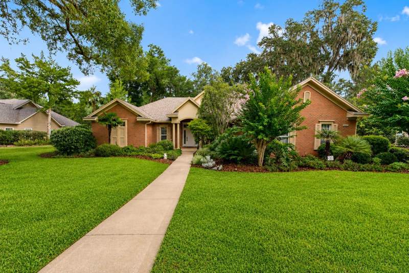 4 bedroom Single Family Residence at 5604 NW 52nd Avenue, Millhopper Forest Ph 1A, Gainesville — photo 2
