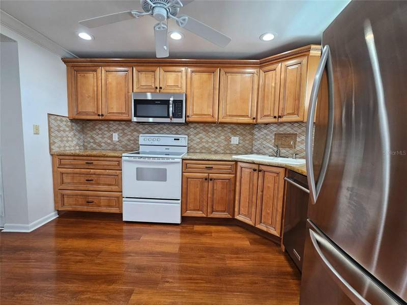 3 bedroom Condominium at 5980 Shore Drive #901, Town Shores, Gulfport — photo 3