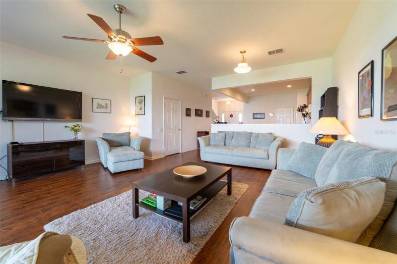 3 bedroom Townhouse at 974 Enclair Street, Spring Isle, Orlando — photo 2