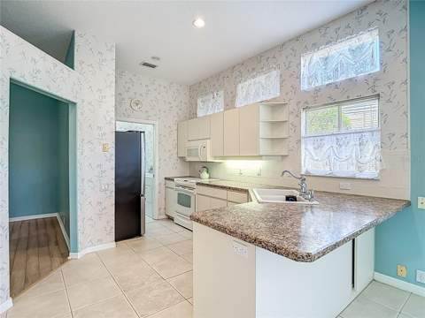 9289 Penelope Drive, Weeki Wachee FL - photo 7 of 27