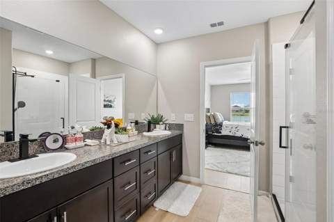 15608 Miller Creek Drive, Sun City Center FL - photo 16 of 52