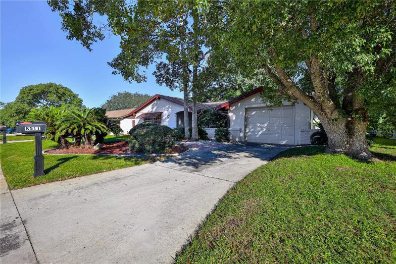 2 bedroom Single Family Residence at 8511 Sunflower Lane, Beacon Woods Village, Hudson — photo 4