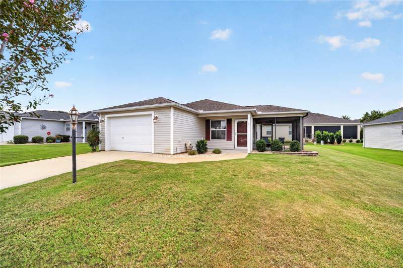 2 bedroom Single Family Residence at 3437 Greenacres Terrace, Villages Of Sumter, The Villages — photo 2