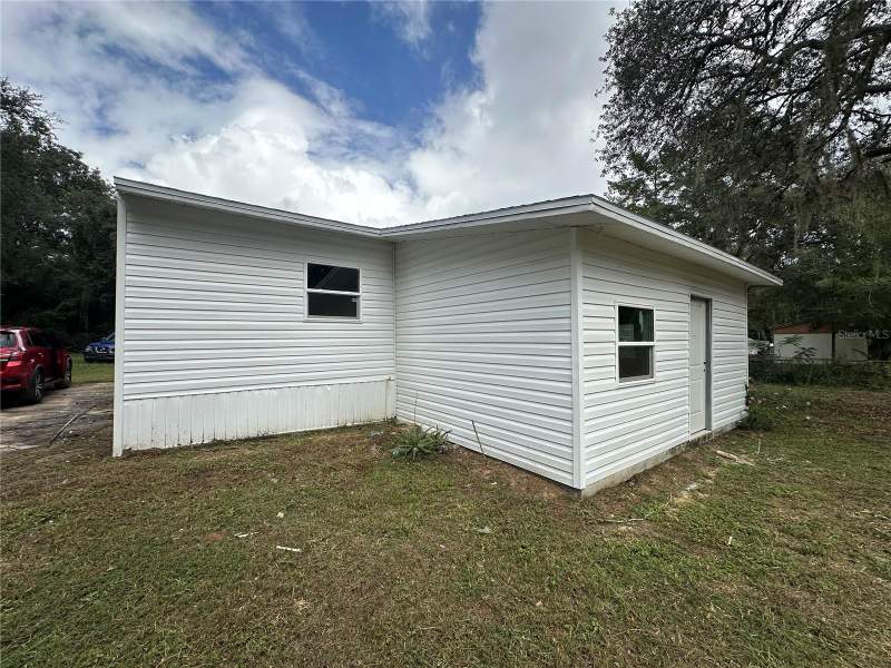 4 bedroom Mobile Home at 17405 NE 38th Lane Road, National Forest Recreation Unrec, Silver Springs — photo 4