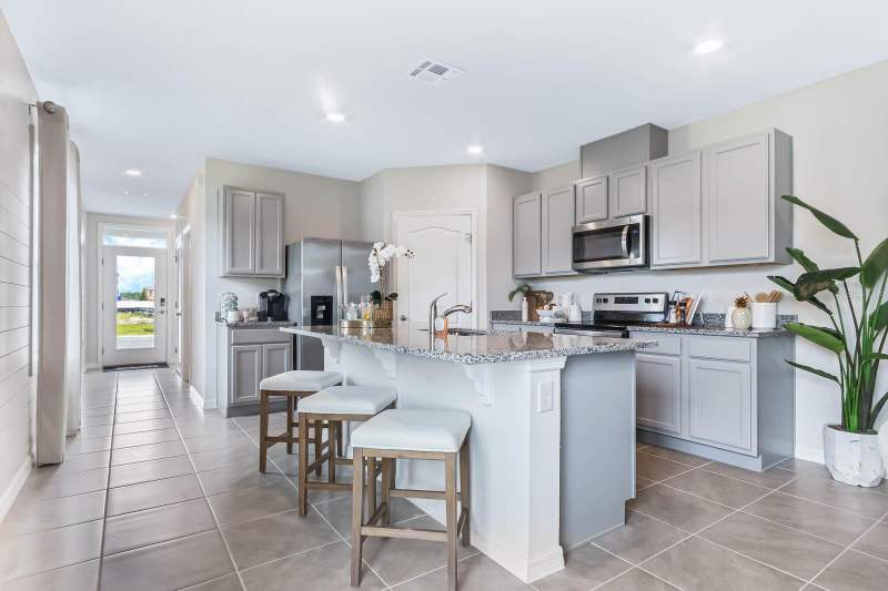 4 bedroom Single Family Residence at 2807 Waterlily Way, Lake Deer Estates, Poinciana — photo 4