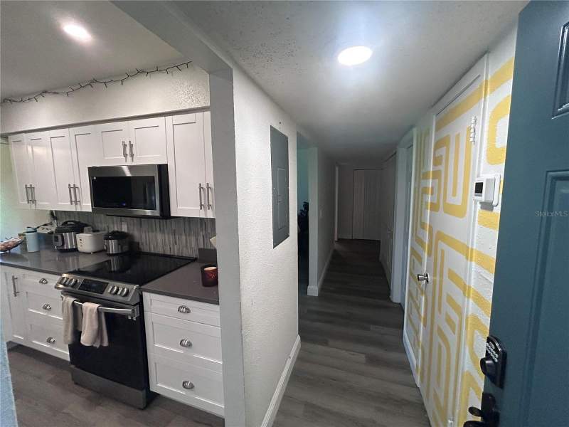 3 bedroom Condominium at 4401 S Semoran Boulevard #4, Avalion, Orlando — photo 3
