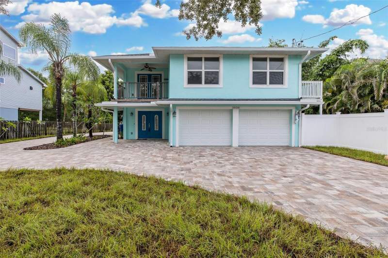2 bedroom Single Family Residence at 2030 Gulfview Drive, Baileys Bluff Estates, Holiday — photo 2